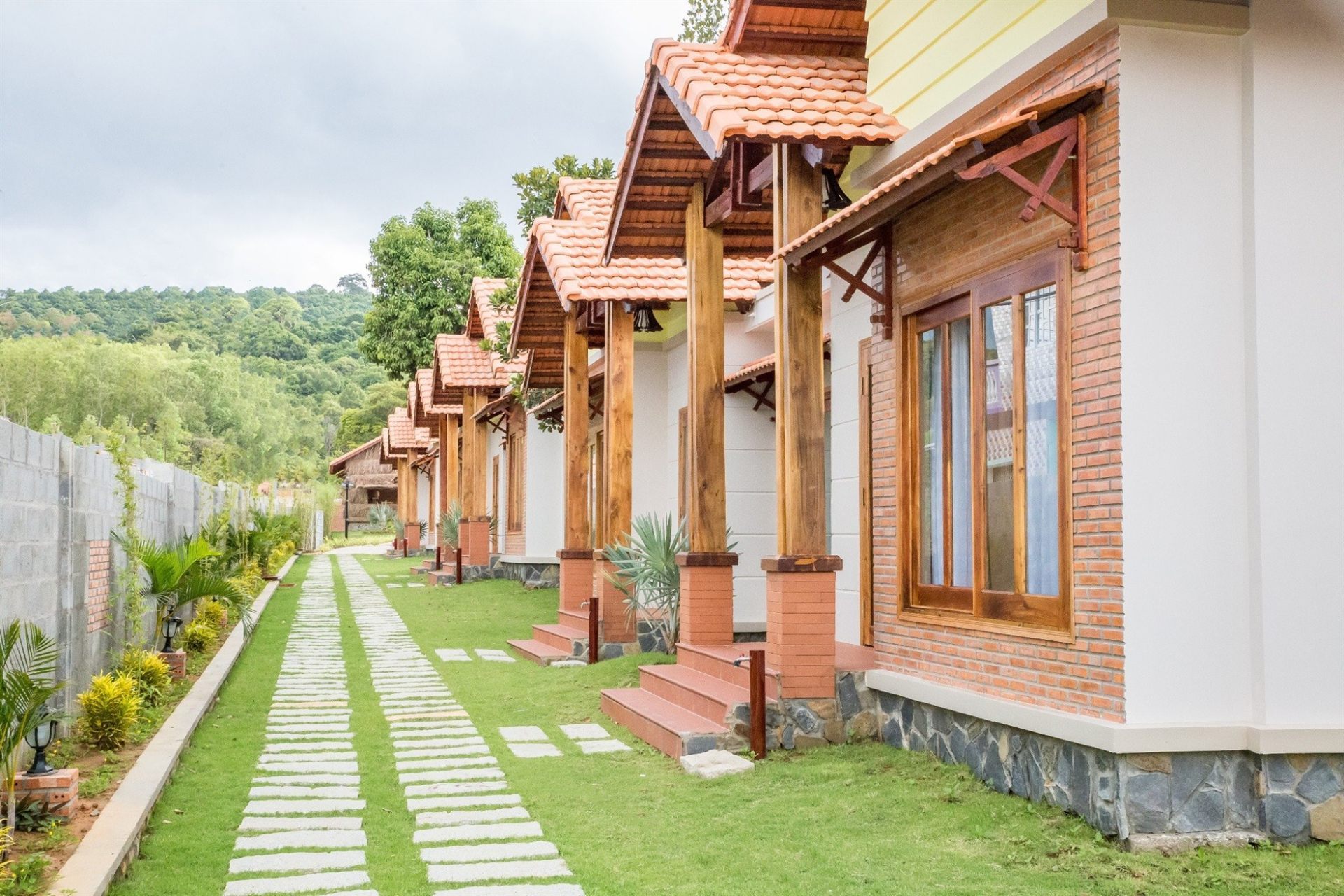 Cáp & Phụ Kiện Lưới Điện